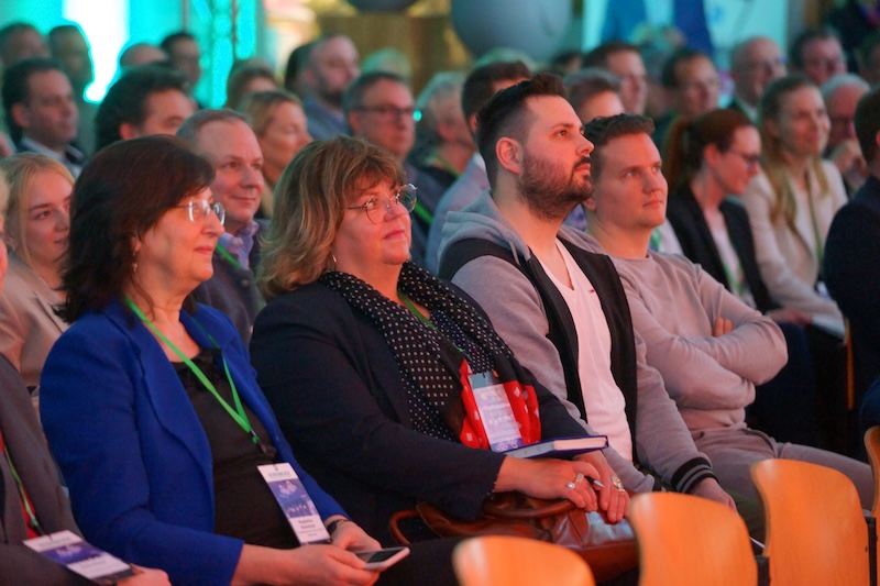 Christian Buchholz keynote speaker on stage